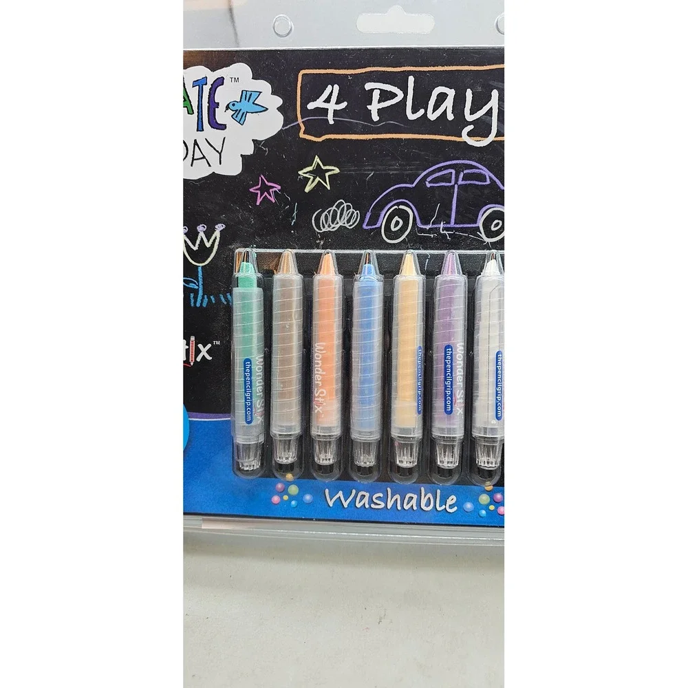Create Every Day Wonder Stix 4 Playmats 8 Washable Crayons Dust Free Odor Free